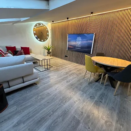 Destino Deluxe Catedral - 5 Sin Ascensor Apartment Burgo